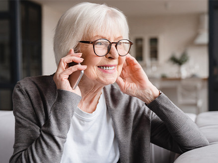 60 proc. seniorów dba o swoje bezpieczeństwo i nie podaje wrażliwych danych przez telefon